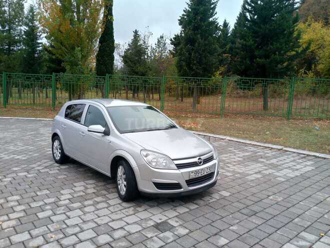 Opel Astra 2006, 230,000 km - 1.3 л - Balakən