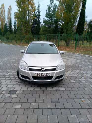 Opel Astra 2006, 230,000 km - 1.3 л - Balakən