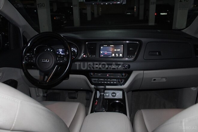 Kia Carnival 2019, 184,000 km - 2.2 л - Bakı