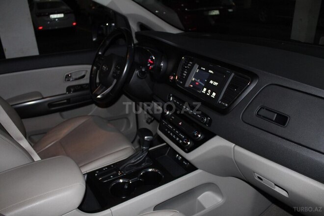 Kia Carnival 2019, 184,000 km - 2.2 л - Bakı