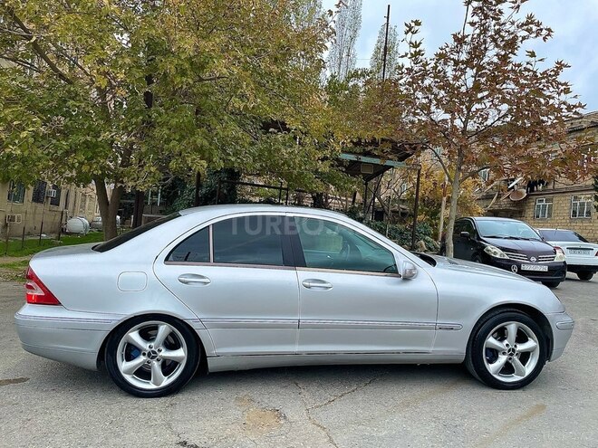 Mercedes C 240 2001, 385,000 km - 2.6 l - Bakı