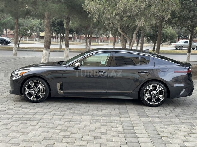Kia Stinger-10