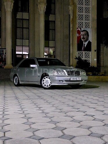 Mercedes C 220 d 1999, 400,675 km - 2.2 л - Yevlax