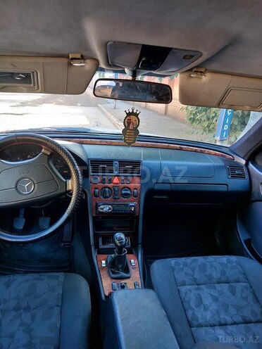 Mercedes C 220 d 1999, 400,675 km - 2.2 л - Yevlax