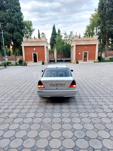 Mercedes C 220 d 1999, 400,675 km - 2.2 л - Yevlax