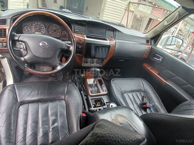 Nissan Patrol 2010, 215,322 km - 3.0 l - Bakı