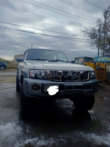 Nissan Patrol 2010, 215,322 km - 3.0 l - Bakı