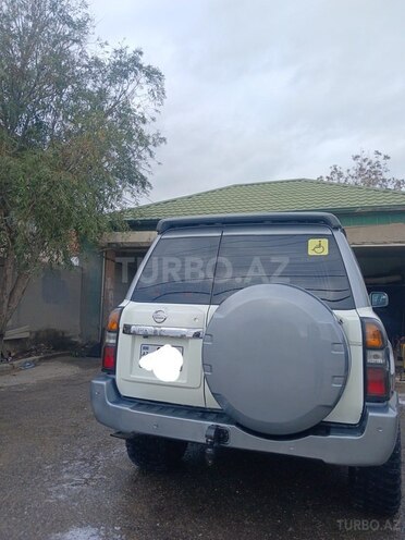 Nissan Patrol 2010, 215,322 km - 3.0 l - Bakı