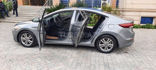 Hyundai Elantra 2017, 69,000 km - 2.0 l - Bakı