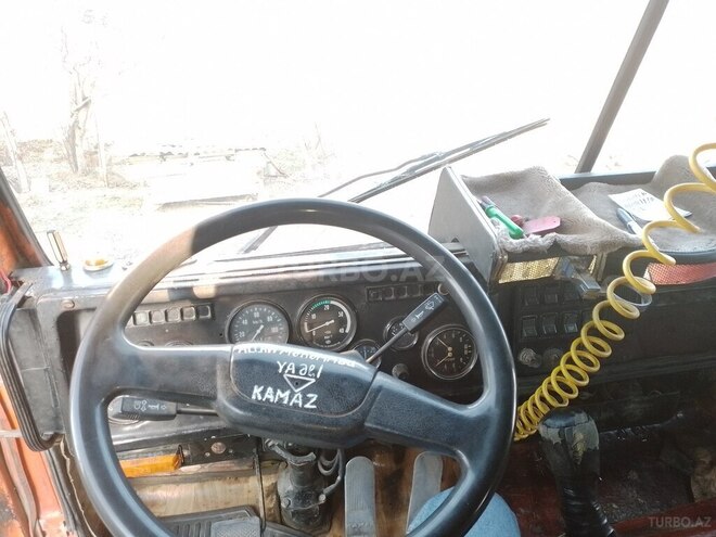 KamAz 65115 1986, 300,000 km - 11.0 l - Qazax