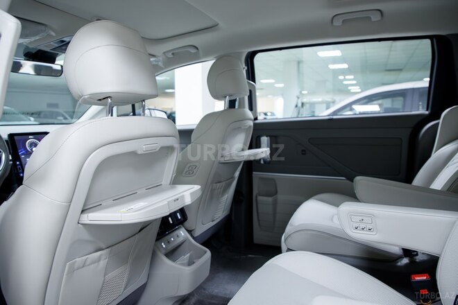 Hyundai Custin-10