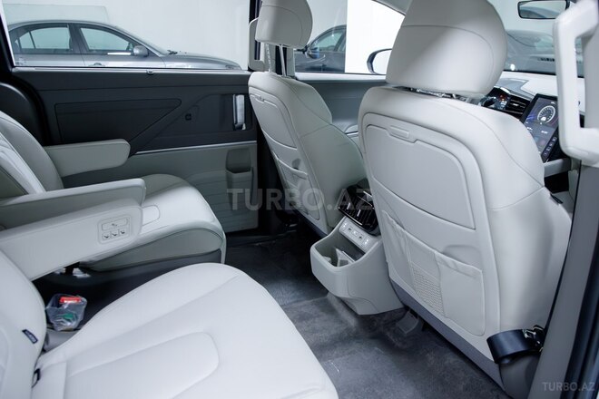 Hyundai Custin-14
