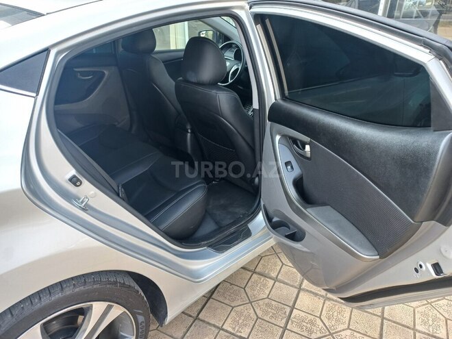 Hyundai Elantra 2015, 192,000 km - 2.0 l - Göygöl