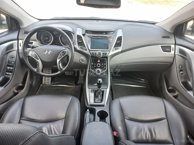 Hyundai Elantra 2015, 192,000 km - 2.0 l - Göygöl