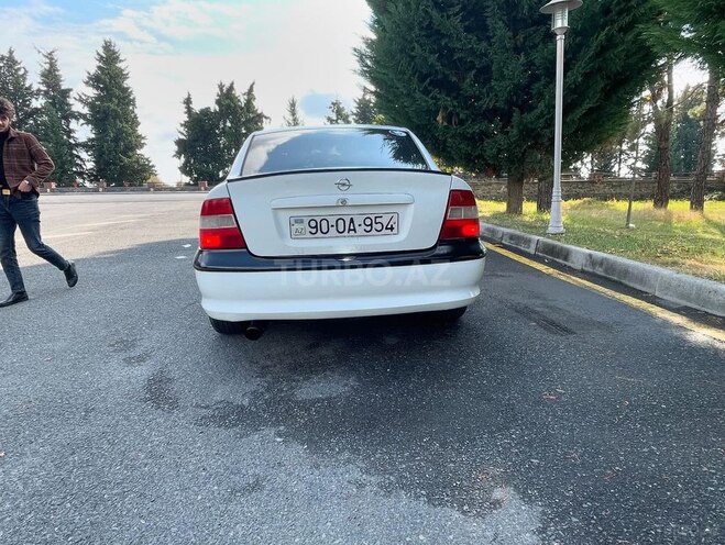 Opel Vectra 1996, 265,000 km - 1.8 l - Bakı