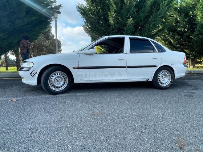 Opel Vectra 1996, 265,000 km - 1.8 l - Bakı