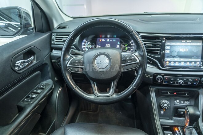 Jeep Grand Commander-15