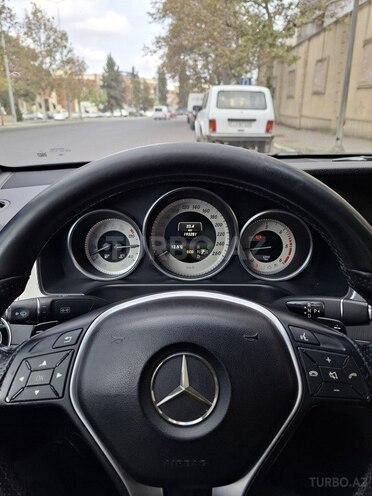 Mercedes E 220 d 4MATIC 2014, 196,000 km - 2.2 л - Gəncə