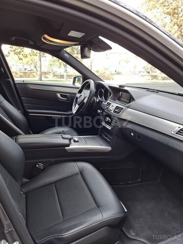 Mercedes E 220 d 4MATIC 2014, 196,000 km - 2.2 л - Gəncə