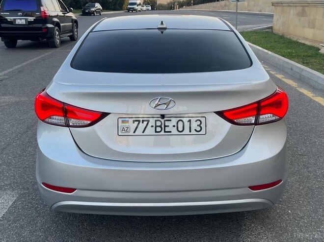 Hyundai Elantra 2015, 178,637 km - 1.8 л - Bakı