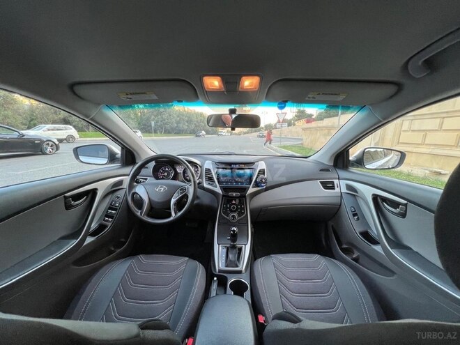 Hyundai Elantra 2015, 178,637 km - 1.8 л - Bakı