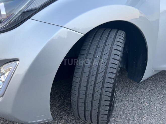 Hyundai Elantra 2015, 178,637 km - 1.8 л - Bakı