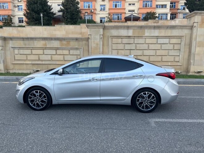 Hyundai Elantra 2015, 178,637 km - 1.8 л - Bakı