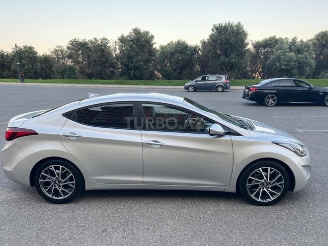 Hyundai Elantra 2015, 178,637 km - 1.8 л - Bakı