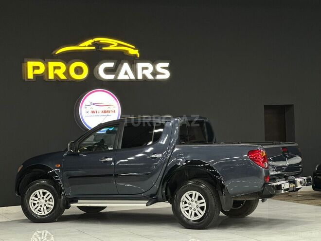 Mitsubishi L200 2008, 290,000 km - 2.5 l - Bakı