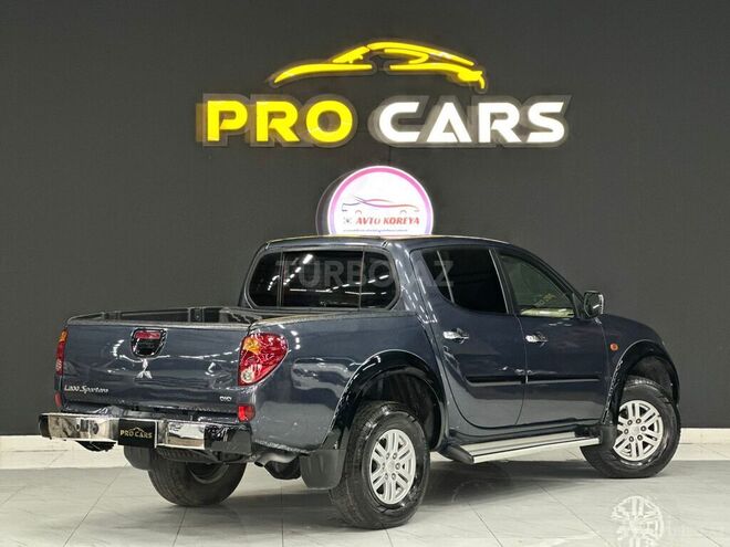 Mitsubishi L200 2008, 290,000 km - 2.5 l - Bakı