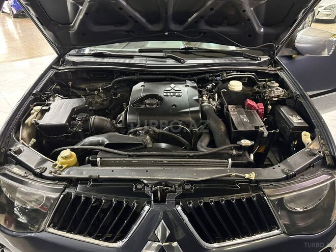 Mitsubishi L200 2008, 290,000 km - 2.5 l - Bakı