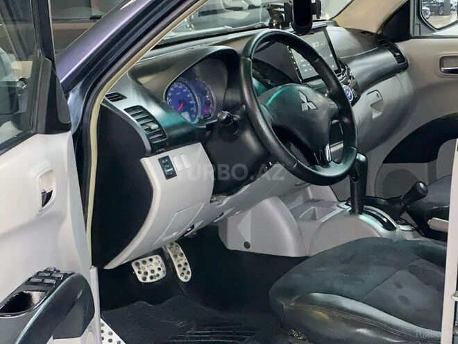 Mitsubishi L200 2008, 290,000 km - 2.5 l - Bakı