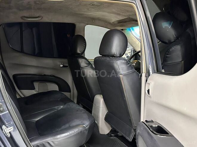 Mitsubishi L200 2008, 290,000 km - 2.5 l - Bakı