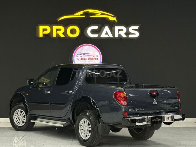 Mitsubishi L200 2008, 290,000 km - 2.5 l - Bakı
