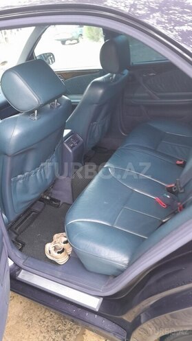 Mercedes E 240 1999, 450,000 km - 2.4 l - Masallı