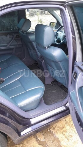 Mercedes E 240 1999, 450,000 km - 2.4 l - Masallı