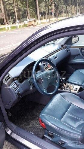 Mercedes E 240 1999, 450,000 km - 2.4 l - Masallı