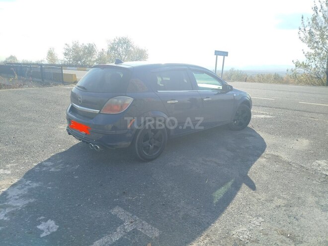 Opel Astra 2006, 200,000 km - 1.3 l - Qax