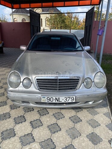 Mercedes E 320 2000, 423,000 km - 3.2 l - Bərdə