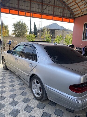 Mercedes E 320 2000, 423,000 km - 3.2 l - Bərdə