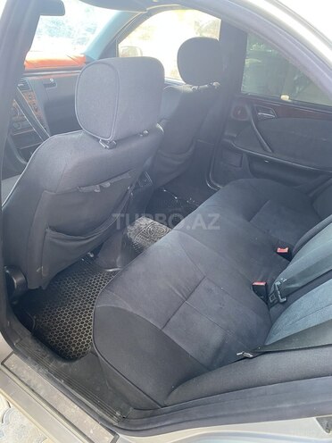 Mercedes E 320 2000, 423,000 km - 3.2 l - Bərdə