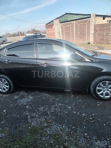 Hyundai Accent 2013, 220,000 km - 1.4 l - Qəbələ