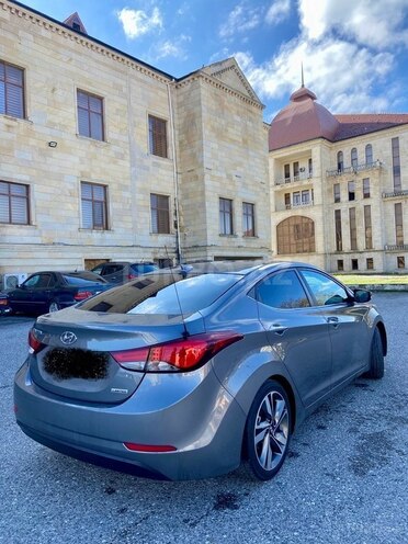 Hyundai Elantra 2014, 133,897 km - 1.8 l - Quba
