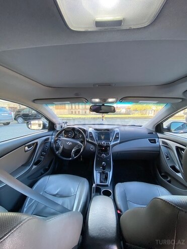 Hyundai Elantra 2014, 133,897 km - 1.8 l - Quba