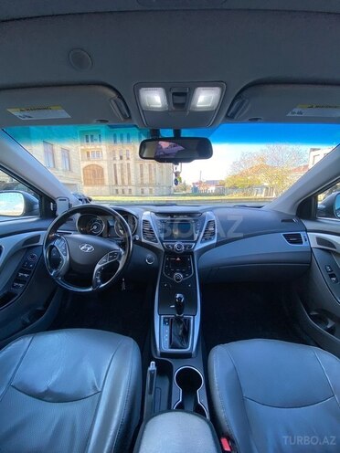 Hyundai Elantra 2014, 133,897 km - 1.8 l - Quba