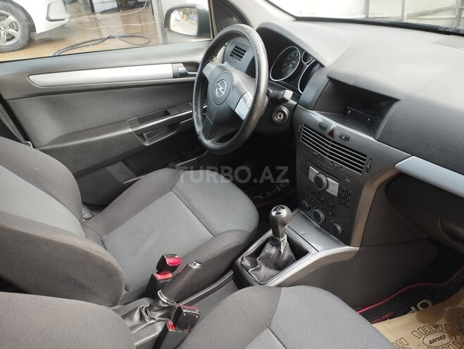Opel Astra 2006, 255,000 km - 1.4 l - Bakı