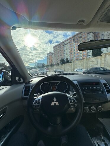 Mitsubishi Outlander 2010, 232,000 km - 3.0 l - Bakı