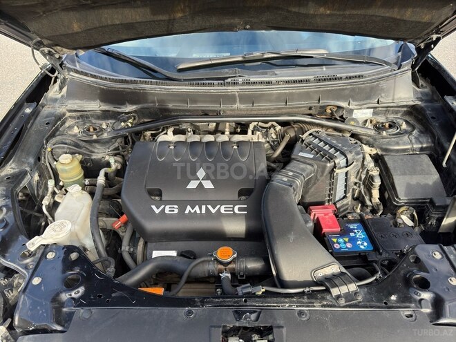 Mitsubishi Outlander 2010, 232,000 km - 3.0 l - Bakı