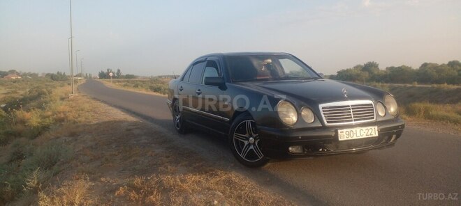 Mercedes E 230 1997, 550,000 km - 2.3 l - Şirvan
