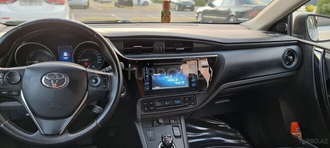 Toyota Auris 2016, 142,000 km - 1.8 l - Bakı
